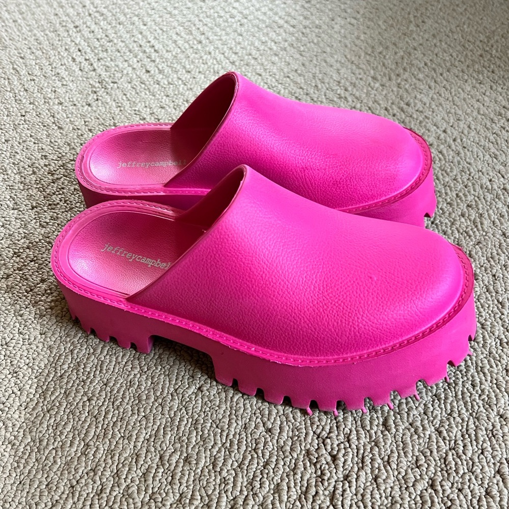Jeffrey Campbell Clogges - Hot pink, size 8